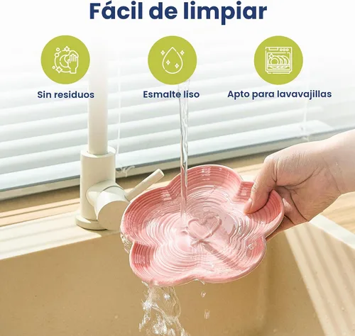 Vista 4 de PawsPik Plato de cerámica para gatos con soporte de bambú elevado, color Rosa