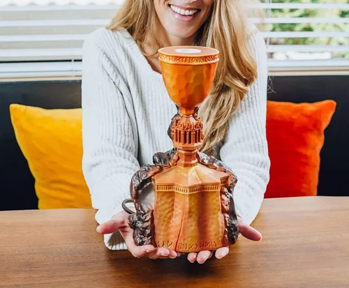 Vista 3 de Ukonic Harry Potter - Lámpara de mesa con cáliz de fuego, coleccionable oficial del mundo mágico, decoración del hogar y artículos esenciales