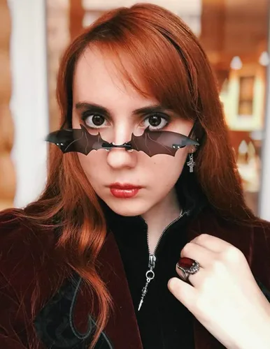 Vista 4 de Gafas de sol vintage de murciélago futuristas, gafas de fiesta de cosplay