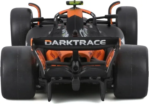 Vista 6 de Bburago 1:43 Scale 2024 Race McLaren MCL38 - Vehículo de fórmula fundida a presión con casco, Norris #4