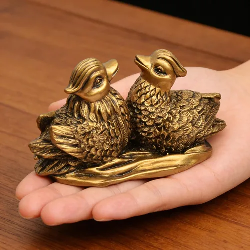 Vista 2 de Feng Shui chino mandarín Yuan Yang Love Birds Estatua de resina estatua de resina para decoración del hogar, regalo para romance y amor