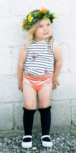 Vista 4 de Jefferies Socks Vestido de algodón con volantes hasta la rodilla para niñas, paquete de 2 pares