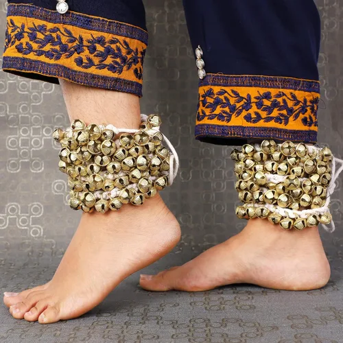 Vista 2 de Kathak Ghungroo - Par de 16 campanas grandes atadas con cordón de algodón para tobillera, instrumento musical de la India, accesorios de baile