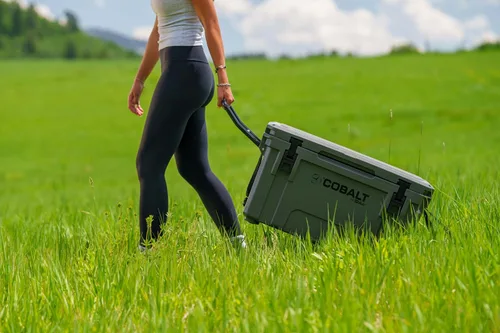 Vista 3 de Cobalt 55 Quart Roto Molded Super Ice Cooler Large Ice Chest - Long Term Ice Retention