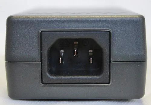 Vista 3 de Fuente de alimentación para teléfono IP original Avaya 1151D1
