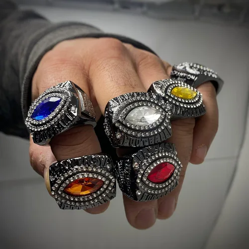 Vista 7 de Anillo del Campeonato de Fútbol Fantasía 2022 Negro Gunmetal Trofeo de Premio al Campeón de la Liga de Fútbol Fantasía