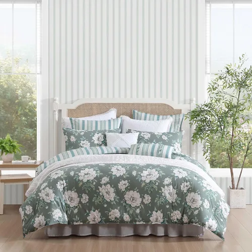 Vista 26 de Laura Ashley - Juego de edredón King, ropa de cama de algodón suave y reversible, juego de cama de peso medio de 7 piezas con fundas de almohada a