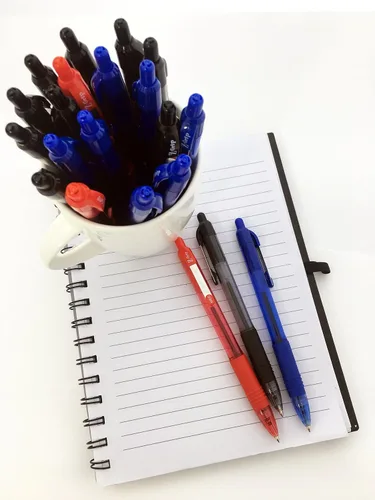 Vista 5 de Bolígrafo Zebra Pen Z-Grip retráctil, punta media, 1.0 mm, varios colores - 5