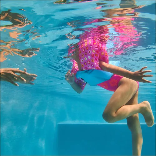 Vista 3 de SwimWays Disney Minnie - Entrenador de natación, chaleco salvavidas aprobado por la Guardia Costera de EE. UU., chaleco de natación para niños