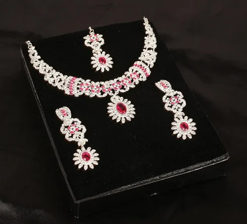 Vista 5 de Touchstone Indian Bollywood Bollywood Desire tradicional ilustre filigrana brillante diamantes de imitación aspecto encantador joyería de diseñador