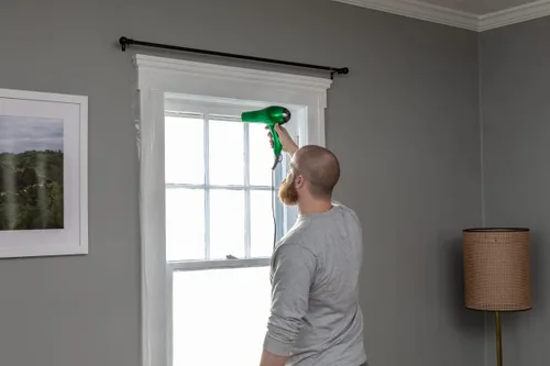 Vista 7 de Duck Kit de aislamiento de ventanas de marca – Kit de sellado de invierno para hasta 10 ventanas – Película retráctil enrollada se corta a medida