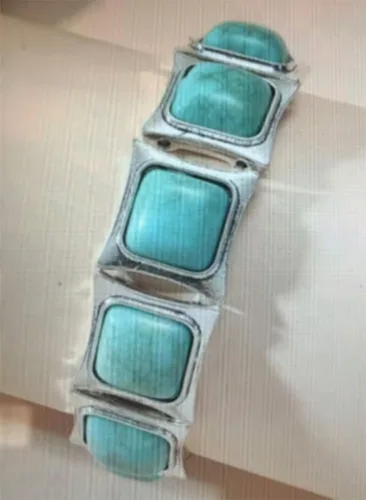 Vista 5 de Pulsera elástica con diseño navajo suroeste occidental vintage de mediados de siglo, resina y turquesa, Metal Gema, No es una piedra preciosa