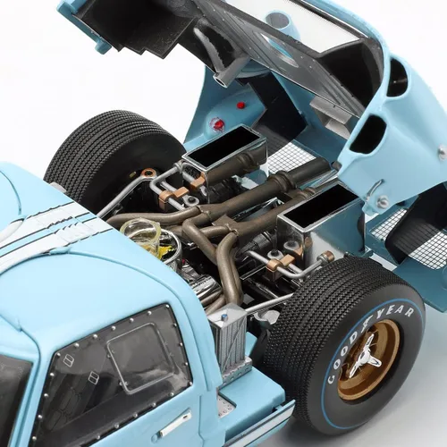 Vista 6 de 1966 Ford GT 40 MK II RHD (volante a la derecha) #1 Millas azul claro - Hulme Le Mans 1/18 modelo de auto fundido a troquel por Shelby Collectibles
