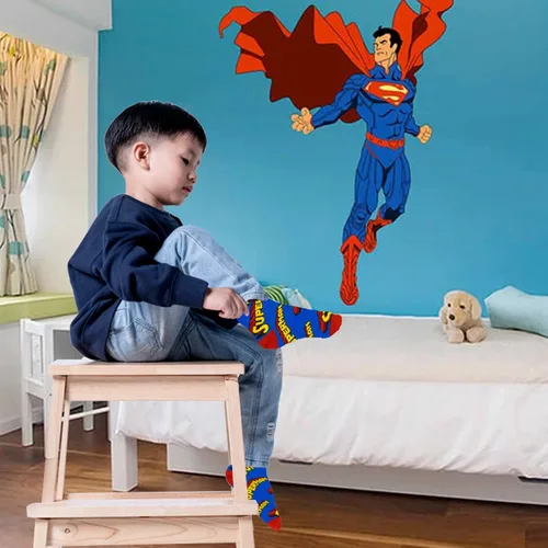 Vista 5 de DC Comics Calcetines para niños, paquete de 10 calcetines para niños, calcetines para niños pequeños con The Batman, Superman, Wonder Woman y Flash
