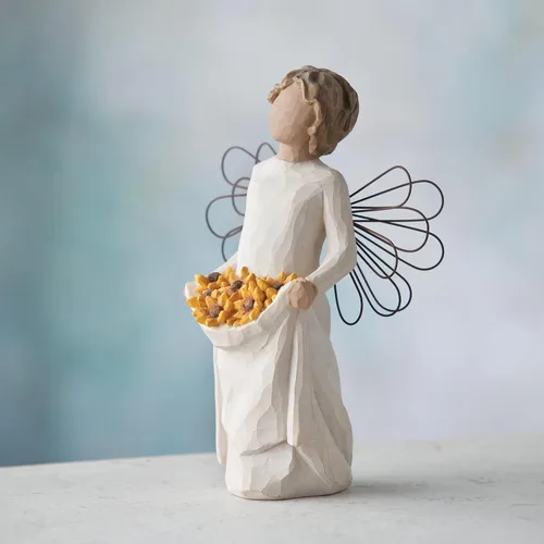 Vista 5 de Willow Tree Warm Embrace Figura Plus Sunshine Angel Figure, esculpida pintada a mano, juego de 2 piezas