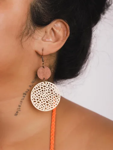 Vista 5 de Bohemian Hollow Cut-Out Wood Leather Dangle Drop Earrings, Boho Chic Hippie Statement Jewelry Gift for Women S01A