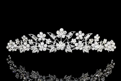 Vista 4 de SAMKY Tiara nupcial corona de boda de diamantes de imitación de plata para novias Crystal Queen Headpiece