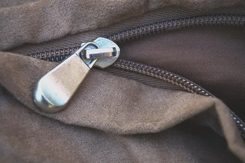 Vista 4 de Almohada ortopédica prémium con espuma viscoelástica para cama de perro, con revestimiento interior impermeable y cubierta externa de microgamuza