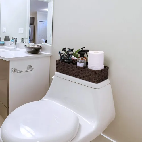 Vista 7 de [Compartimentos más grandes] Cesta de papel superior del tanque de inodoro - Cesta de mimbre de plástico multiusos tejida a mano con divisor