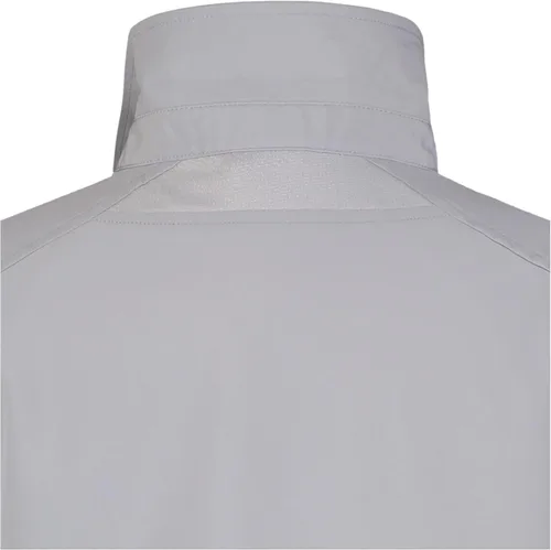 Vista 2 de Under Armour Camisa de manga corta para niños, con botones tejidos, cuello con cuello