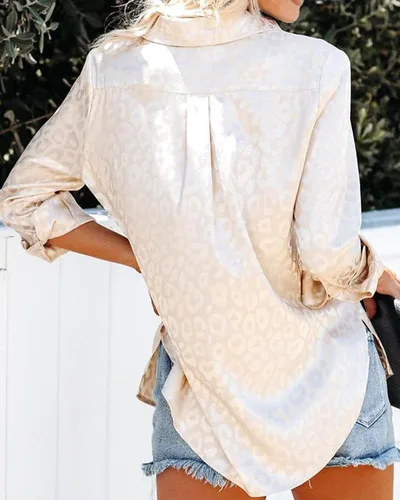 Vista 2 de BTFBM Camisas de satén con botones para mujer, manga larga, con solapa, cuello en V, holgadas, casuales, para el trabajo, verano, primavera, blusa