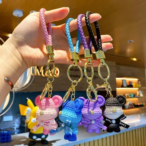 Vista 4 de BEXOA Lindo llavero Kawaii Anime Llaveros Accesorios, Kawaii Little Bear Bolso Charm Car Cartoon Llavero para niñas y mujeres