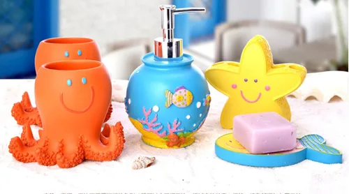 Vista 4 de Conjunto de colección de baño con forma de pez lindo 5 unids material de resina niño como juego de accesorios para el hogar