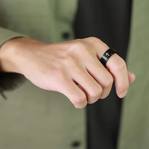 Vista 3 de Ropartman Anillo giratorio de acero inoxidable para hombres, anillos plateados y negros para la ansiedad, anillo de cruz de oración para aliviar
