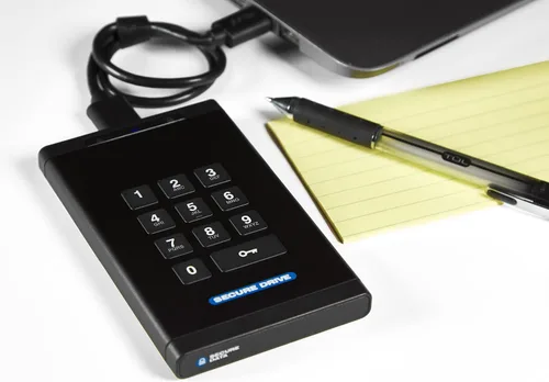 Vista 7 de SecureData SecureDrive KP 250GB SSD Hardware Encriptado USB 3.0 Unidad externa FIPS 140-2 Nivel 3 Desbloqueo a través del teclado compatible