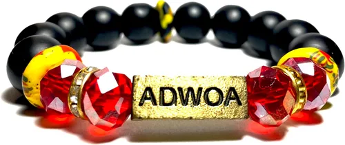 Vista 19 de Pulseras africanas tradicionales con nombre nacido en el día para mujeres de Ghana, materiales naturales, ajuste cómodo y holgado