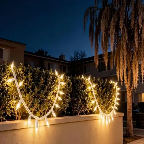 Vista 5 de 100 luces LED de Navidad de color blanco cálido, tira de luces con cable blanco de 35 pies, certificación UL, calidad comercial, para árboles