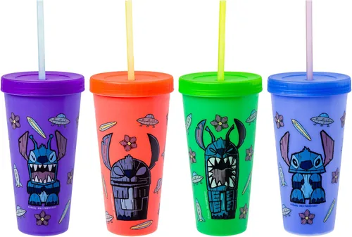 Vista 18 de Silver Buffalo Care Bears Corazones y Estrellas Juego de 4 Vasos de Plástico Cambian de Color con Popotes de Espiral Arcoíris con Tenderheart