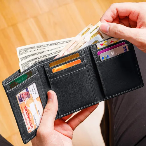 Vista 7 de Billetera triple de 8 compartimientos bloqueadora de RFID con espacio para identificación - Cuero auténtico - Billeteras bloqueadoras de RFID
