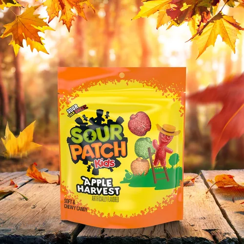 Vista 7 de SOUR PATCH KIDS Apple Harvest - Caramelos suaves y masticables de Halloween, 6 bolsas de 10 onzas