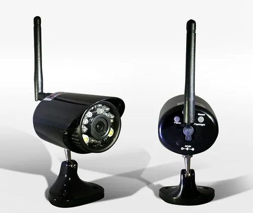 Vista 2 de NUCAM 32 GB Base magnética portátil inalámbrica alimentada por batería RV/Remolque/Camión Cámara de respaldo NuCam WR cámara IP de vigilancia