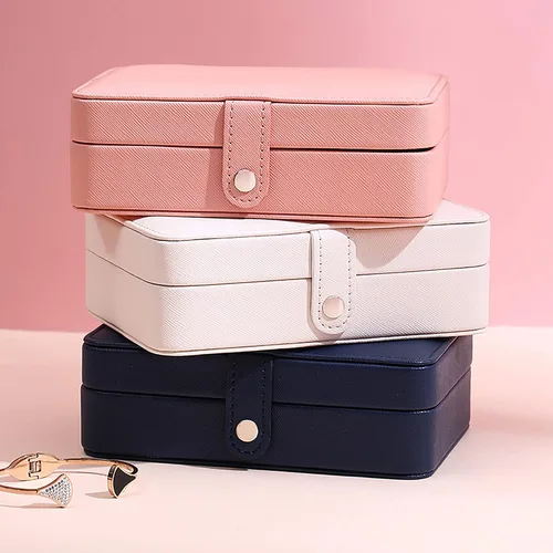 Vista 9 de Joyero pequeño, mini estuche de almacenamiento de joyas de viaje, organizador de joyas portátil para anillos, aretes, collares, regalo para mujeres