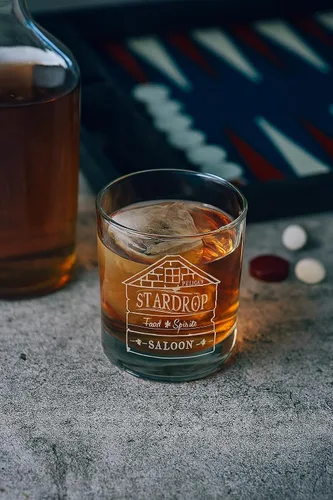Vista 8 de Hat Shark Stardrop Saloon - Letrero de parodia de juego de comida rústica con logotipo - Vaso de whisky escocés grabado con láser 3D, 10.5 onzas