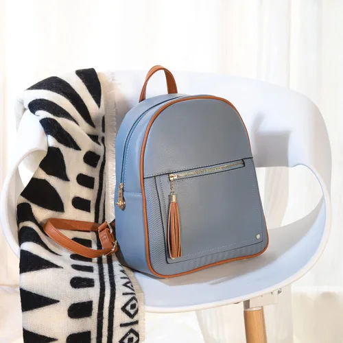 Vista 2 de Montana West Mochila pequeña para mujer, mochila antirrobo con cremallera segura y borla, Mochila azul y marrón, Classic