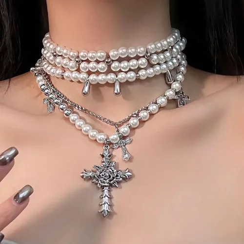 Vista 5 de Collar de perlas en capas con cruz gótica, collar apilado de perlas para mujer
