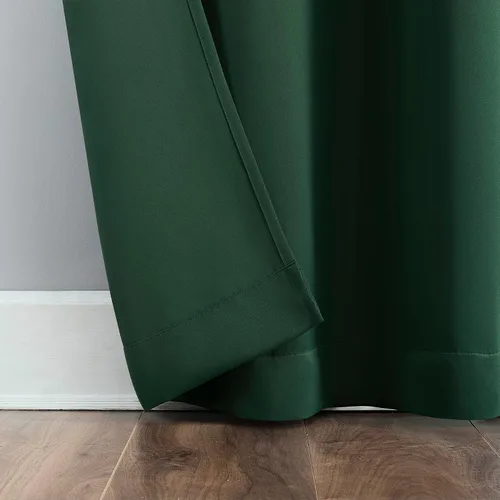 Vista 125 de Sun Zero Easton Panel de Cortina Opaca con Ojales de Ahorro de Energía, 40" x 63", Gris, Gris Raíz = {'valor': "['Gris']"}