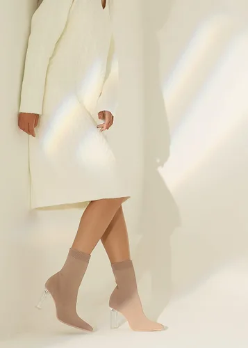 Vista 2 de Shoe'N Tale - Botas de tobillo con calcetín de punto para mujer, con punta, tacón medio transparente, fáciles de poner, botines elásticos Marrón