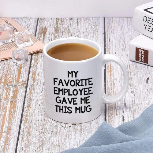 Vista 4 de Funny Boss - Taza de café de oficina – Regalo para mi empleado favorito – Regalo de oficina de broma para el mejor jefe – Cumpleaños únicos y – Taza