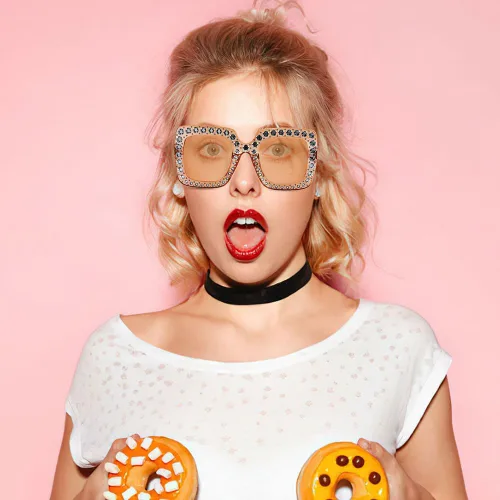 Vista 4 de Gafas de sol de moda para mujeres y hombres, gafas de sol retro de gran tamaño, gafas de sol de Halloween, accesorios de discoteca cuadrada