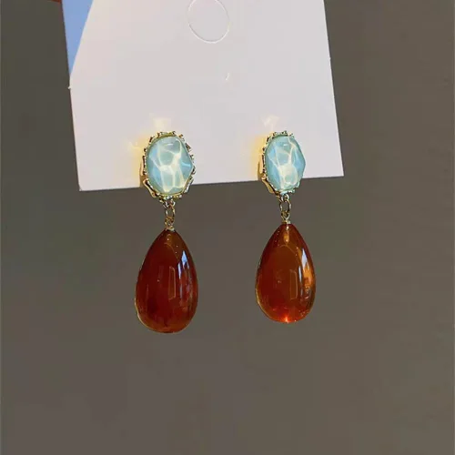 Vista 5 de Aretes colgantes de lágrima ámbar vintage para mujeres y niñas, hipoalergénicos, ligeros, grandes, de resina con forma de gota de agua, aretes