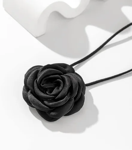 Vista 2 de Idutey Gargantilla de flores de terciopelo, collar de rosas grandes, gargantilla floral, diseño exquisito para discotecas, fiestas y uso diario