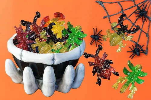 Vista 9 de Halloween Large Creepy Gummy Candy, Soft Chewy Gummy Candies, 4 Gummies per Pack (4 Large Gummies)
