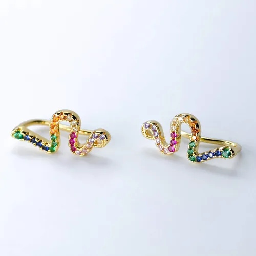 Vista 4 de LAVLA Pendientes de serpiente chapados en oro de 18 quilates con circonita cúbica para mujer y adolescente