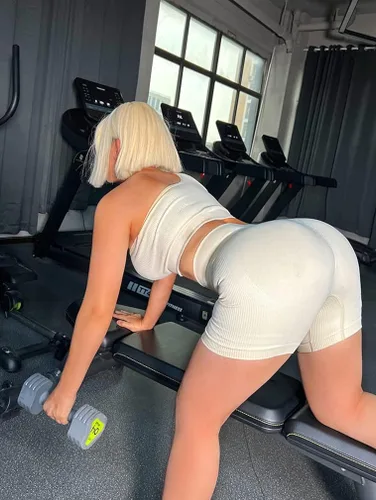 Vista 5 de OQQ Conjuntos de entrenamiento para mujer 2 piezas acanalados con un hombro cintura alta pantalones cortos con brasier deportivo conjunto