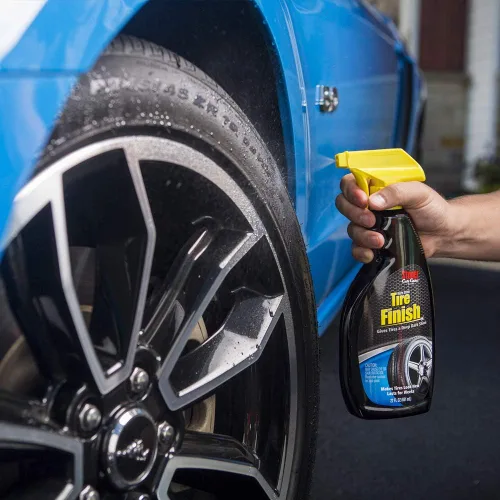 Vista 4 de Stoner Car Care More Shine Spray para neumáticos de 22 onzas líquidas