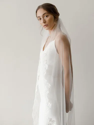 Vista 3 de Latious Velos de novia de encaje blanco de 1 nivel, velo de novia floral, velos largos de tul con peine, velos catedrales para novias y mujeres